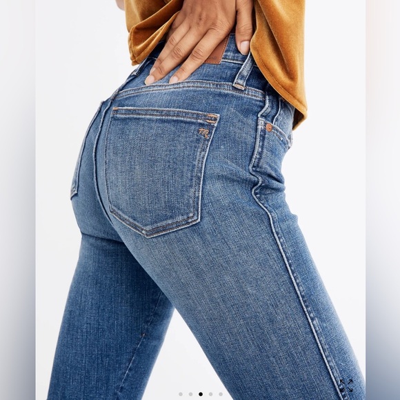 Madewell 9” High Rise  Skinny Jeans in York Wash: Rip and Repair Edition NWT - Picture 3 of 13